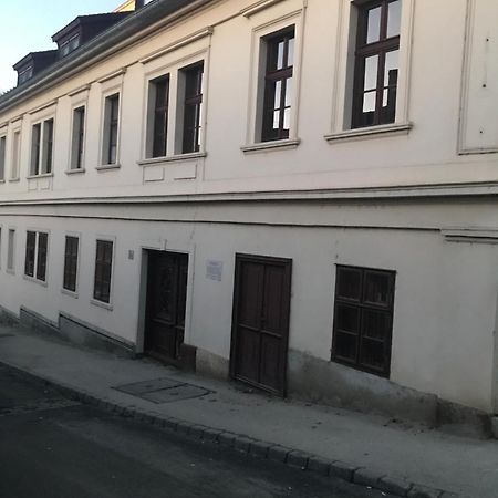 Sziklai Apartman Veszprém Exterior photo
